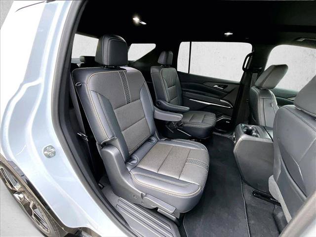 Used 2026 Chevrolet Traverse High Country FWD image 29