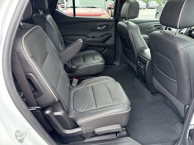 Used 2023 Chevrolet Traverse Premier w/ Redline Edition AWD/4WD image 11