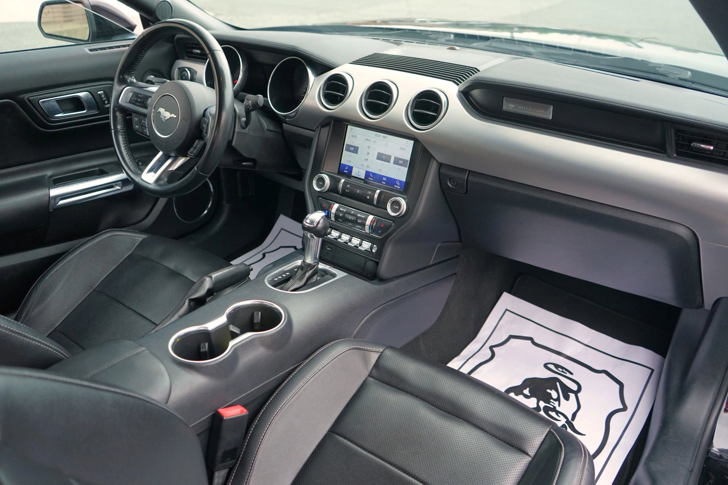Used 2021 Ford Mustang Premium image 36