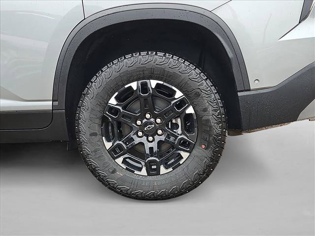 New 2027 Chevrolet Traverse Z71 w/ Enhanced Driving Package AWD/4WD image 10