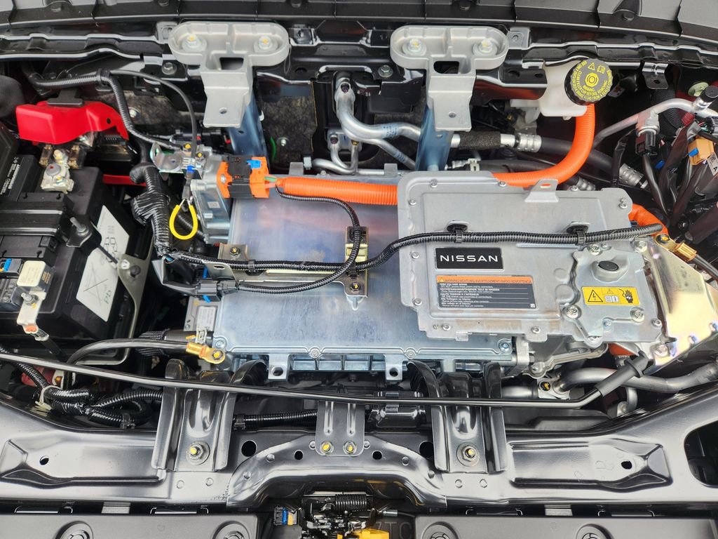 New 2026 Nissan Leaf Platinum+ w/ Cargo Package (Platinum+) image 22