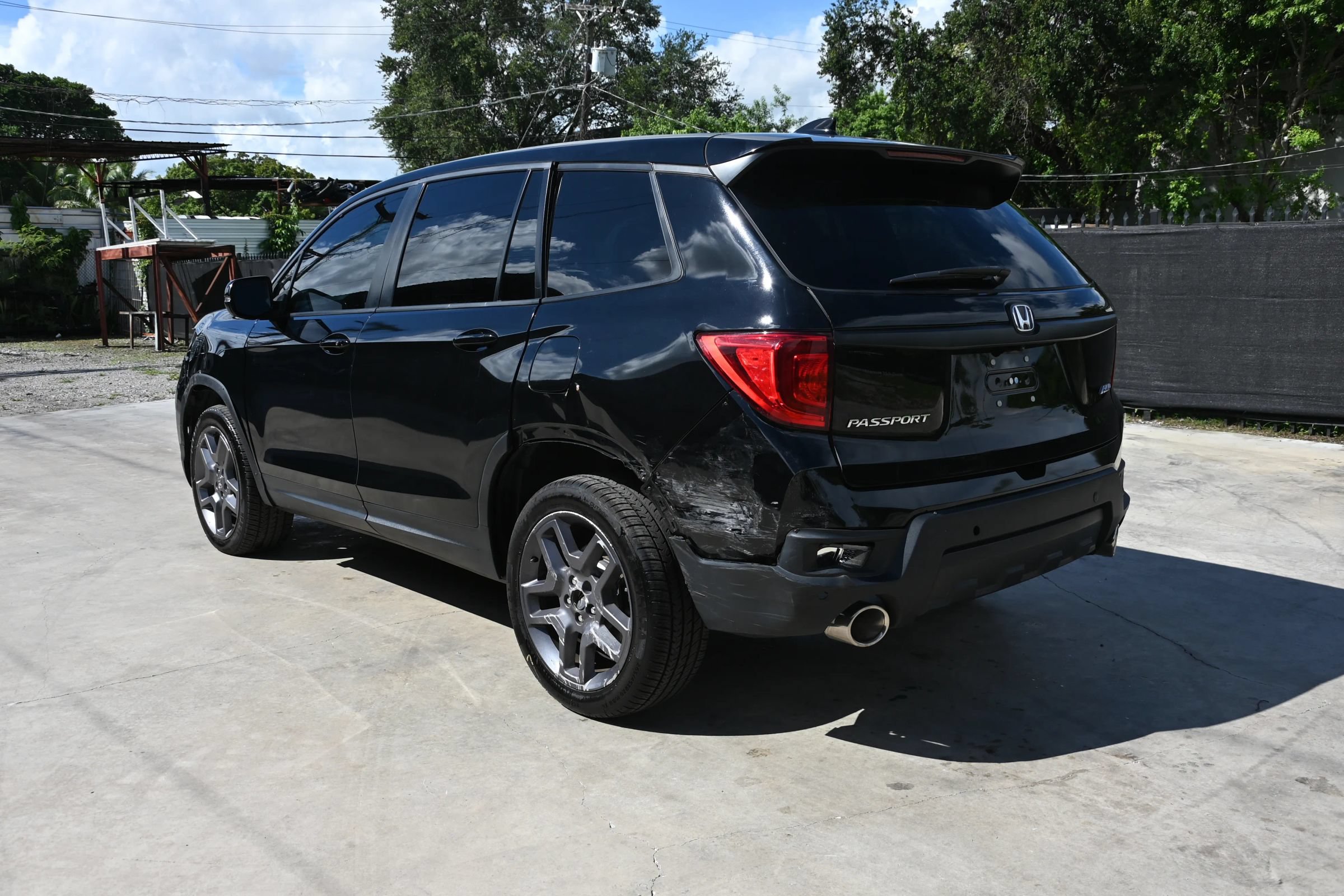 Used 2023 Honda Passport EX-L image 4