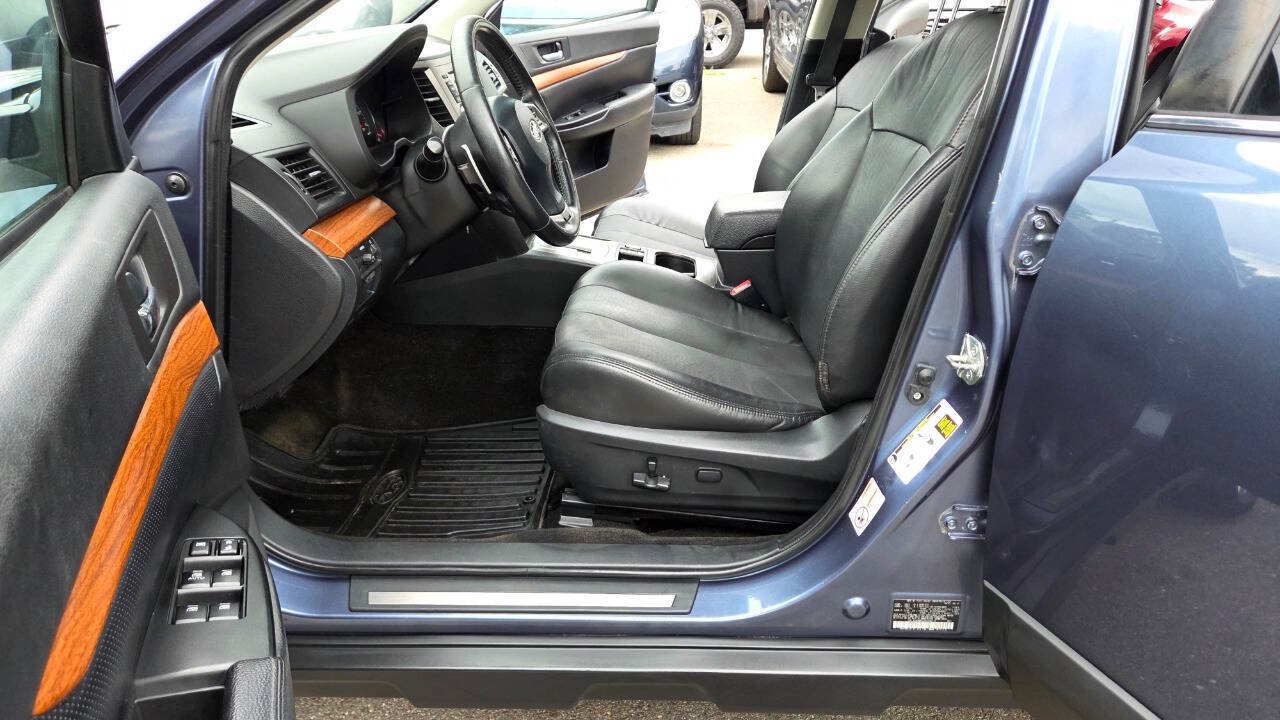 Used 2013 Subaru Outback 2.5i Limited w/ Moonroof Pkg AWD/4WD image 26