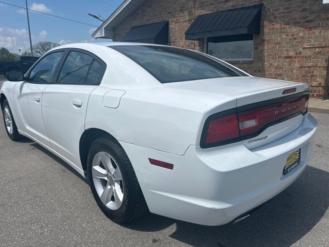 Used 2014 Dodge Charger SE image 9