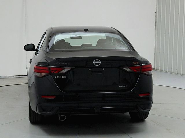 Used 2025 Nissan Sentra SR w/ Midnight Edition image 6