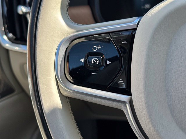 Used 2017 Volvo S90 T6 Inscription w/ Vision Package AWD/4WD image 25