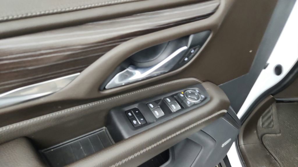 Used 2021 GMC Yukon Denali w/ Denali Ultimate Package image 25