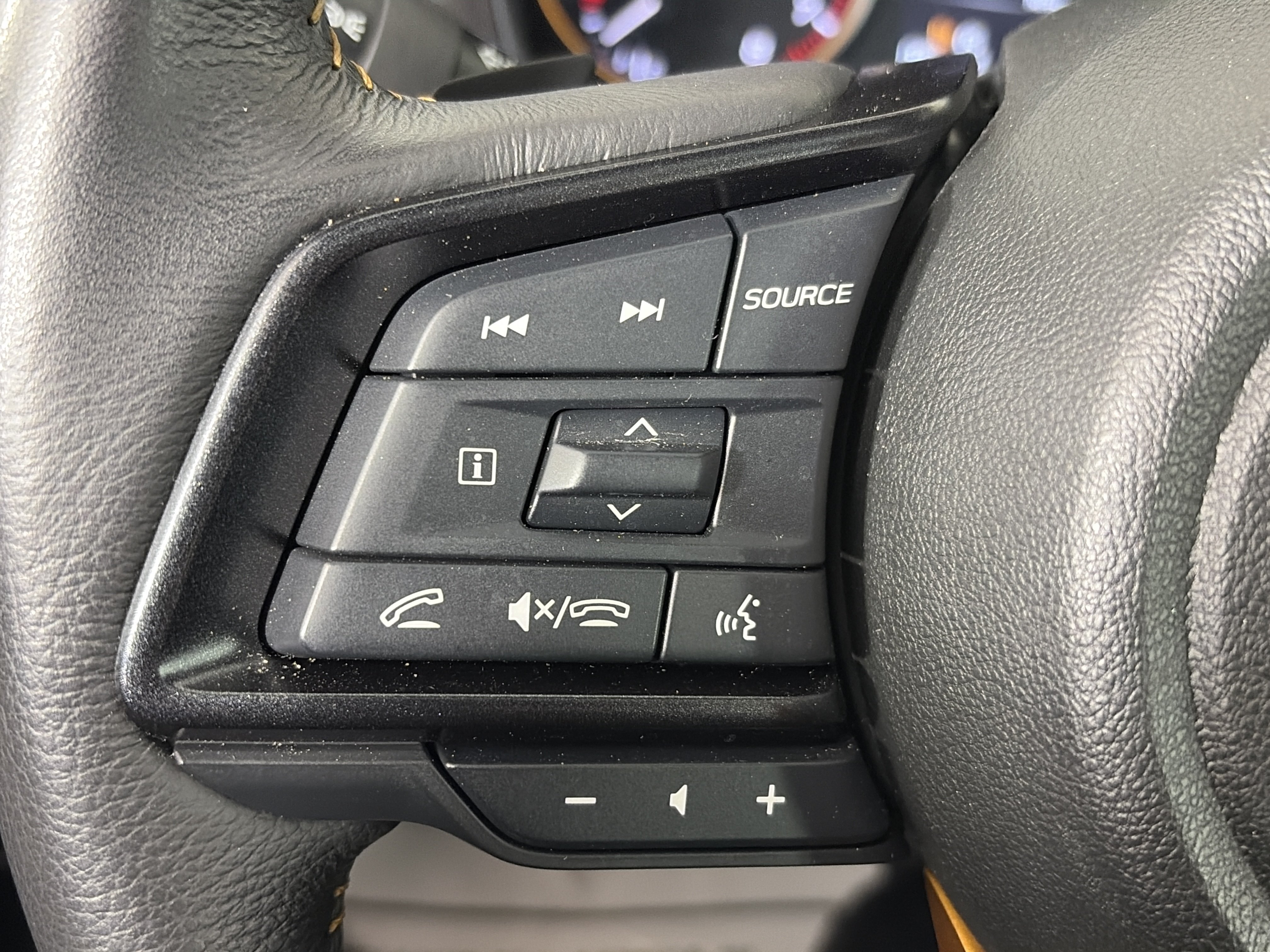 Certified 2025 Subaru Outback Wilderness AWD/4WD image 38