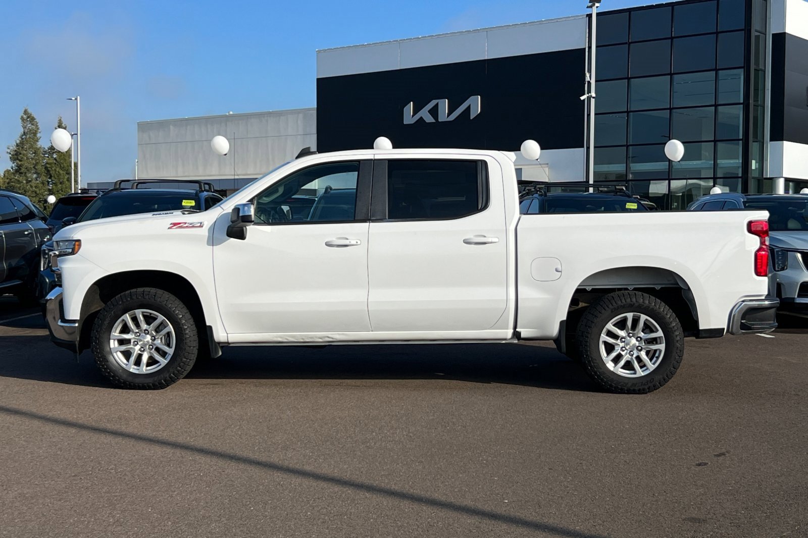 Used 2021 Chevrolet Silverado 1500 LT w/ Z71 Off-Road Package image 7