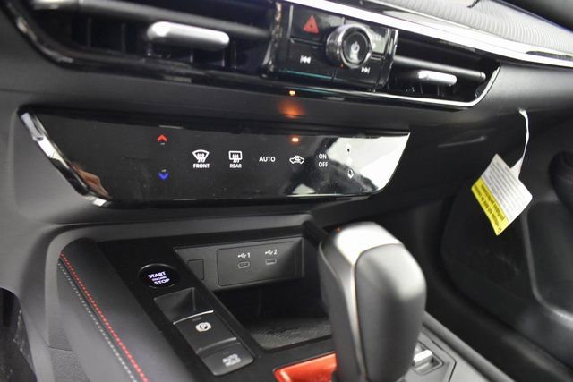 Certified 2025 Nissan Kicks SR image 16