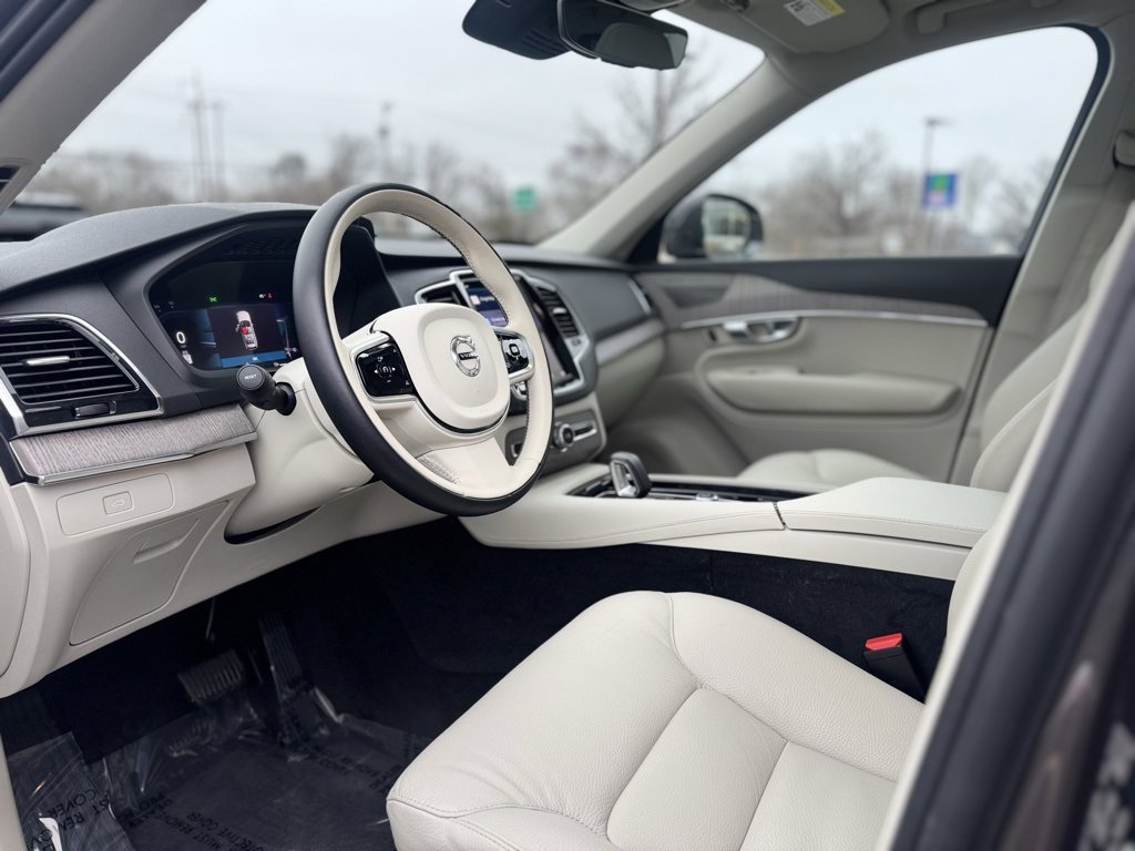 Used 2024 Volvo XC90 B6 Plus w/ Protection Package Premier image 15