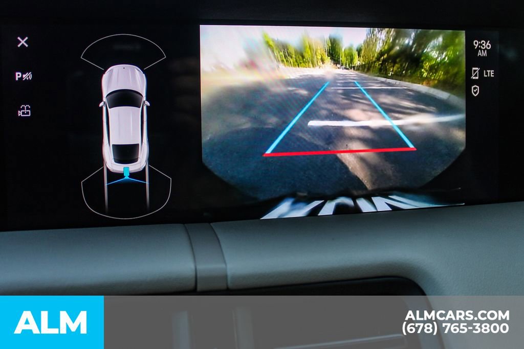 Used 2021 Porsche Taycan image 32