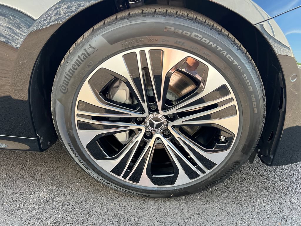 New 2026 Mercedes-Benz E 350 4MATIC Sedan image 31
