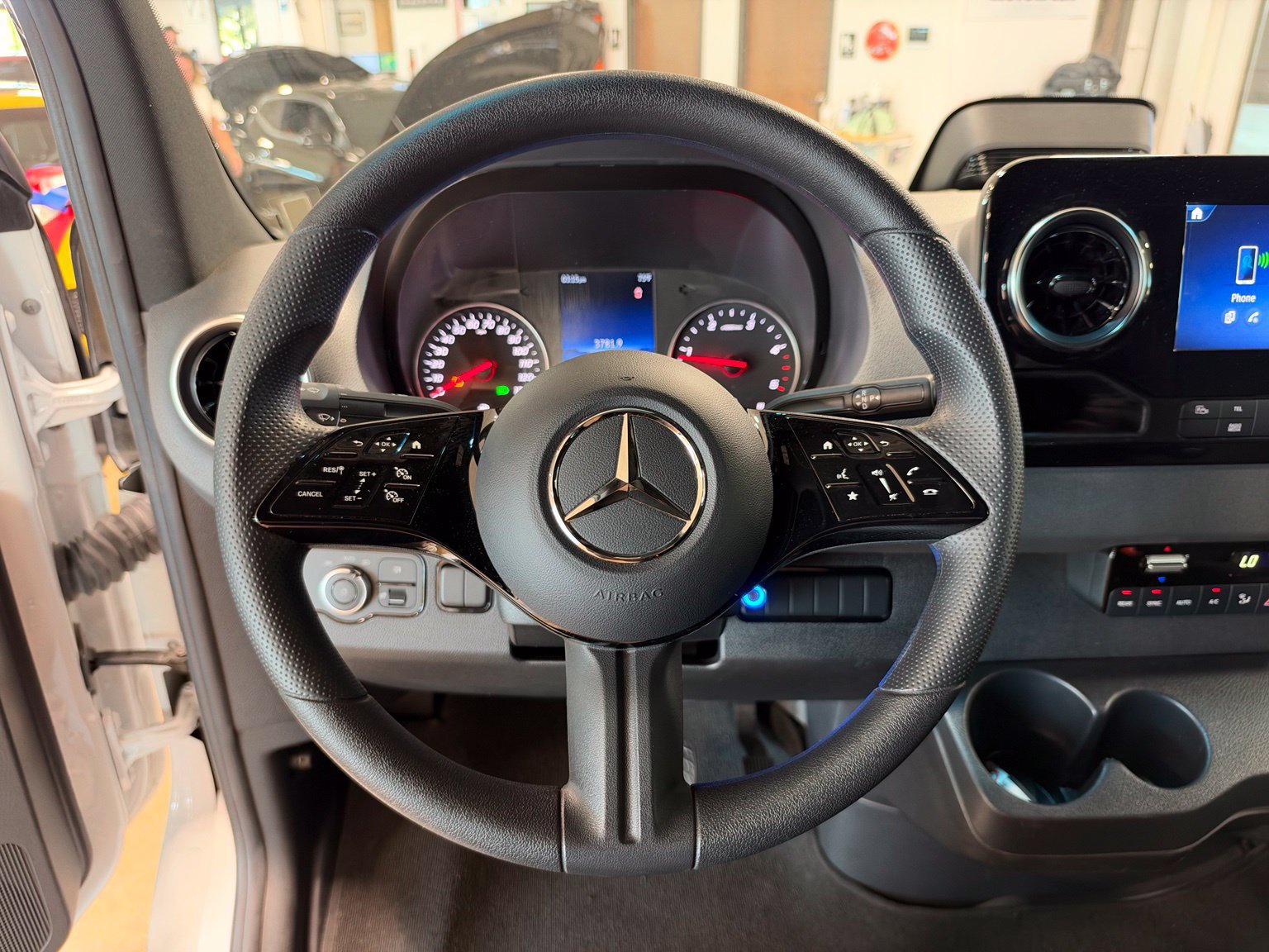 Used 2026 Mercedes-Benz Sprinter 2500 image 16