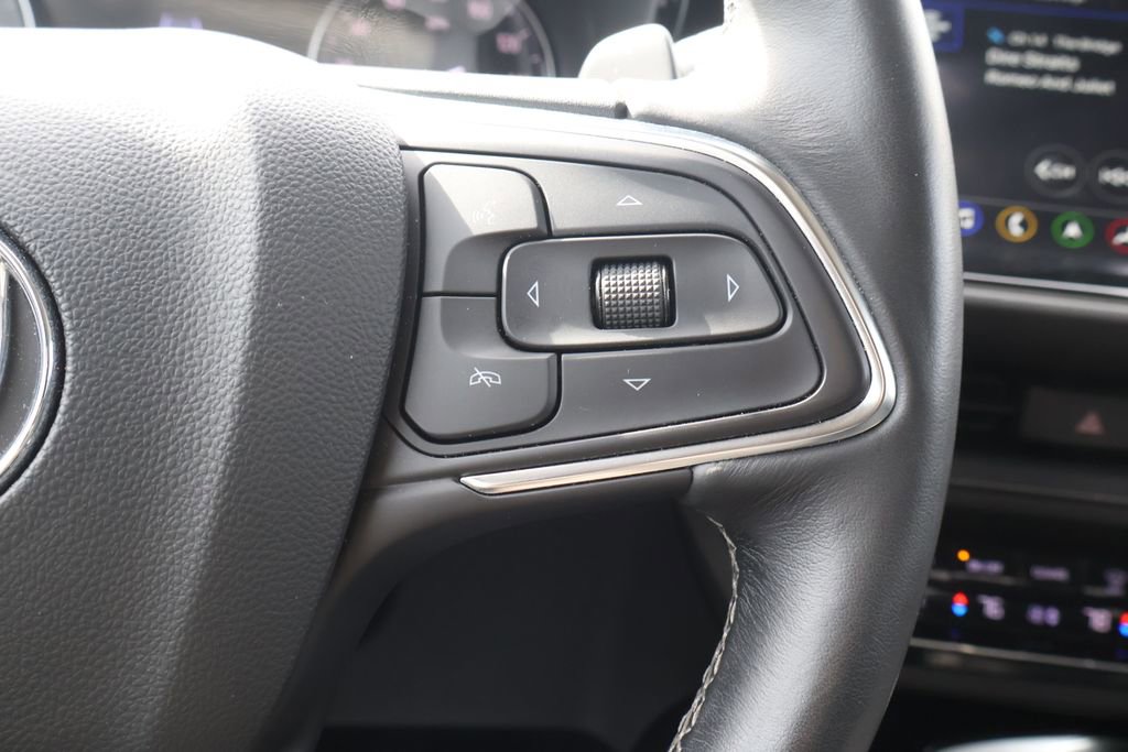 Used 2023 Buick Envision Avenir image 19