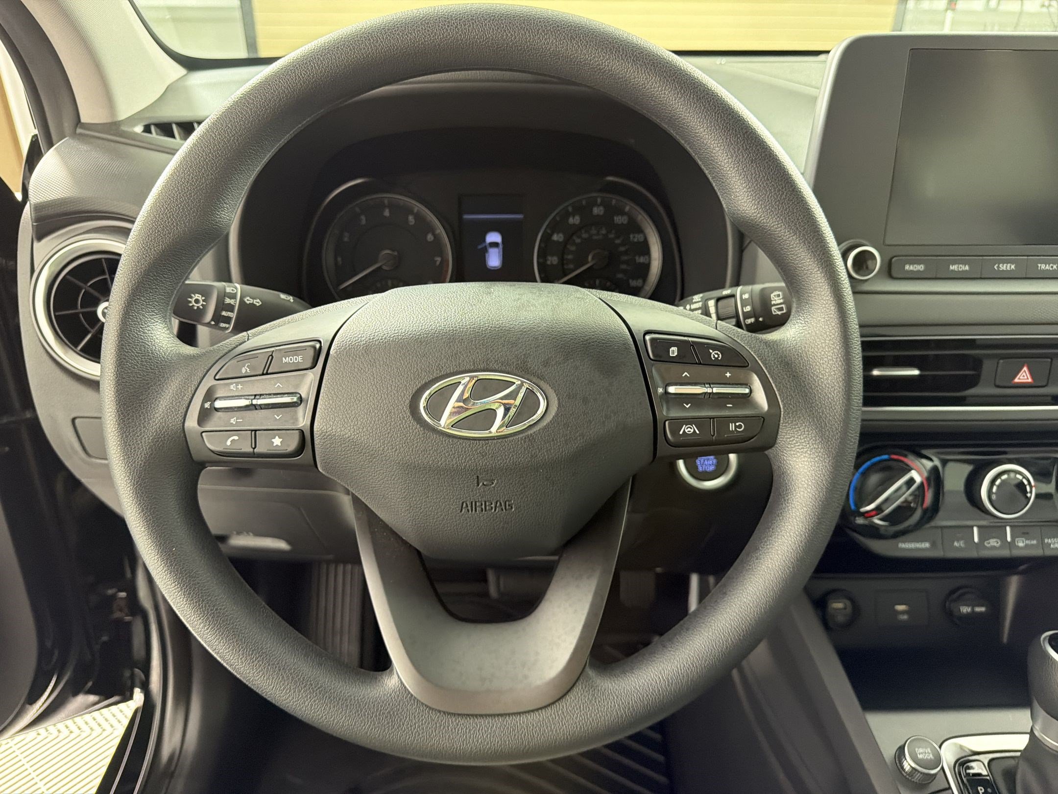Used 2023 Hyundai Kona SEL w/ Cargo Package AWD/4WD image 11