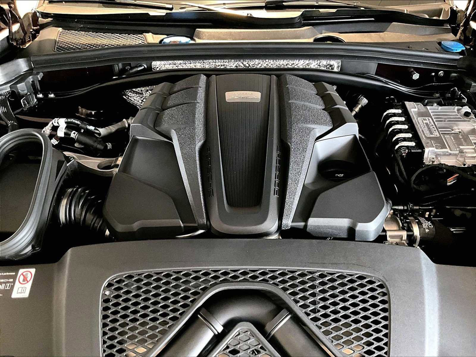 New 2026 Porsche Macan S AWD/4WD image 20