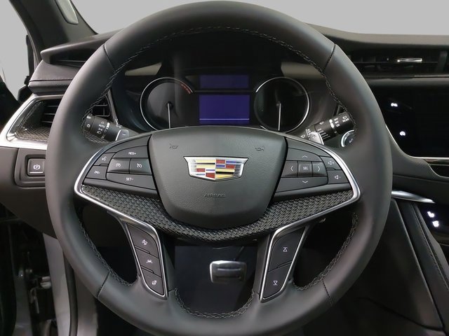 Used 2025 Cadillac XT5 Sportv w/ LPO, Floor Liner Package image 18