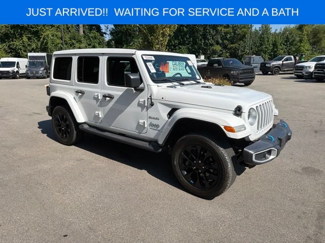 Used 2022 Jeep Wrangler Unlimited Sahara w/ Cold Weather Group AWD/4WD image 9