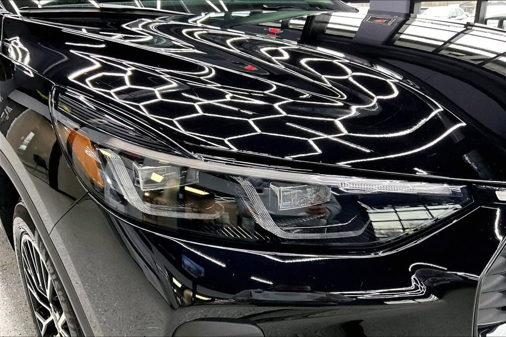 Used 2025 Ford Escape SE w/ PHEV Premium Package image 31