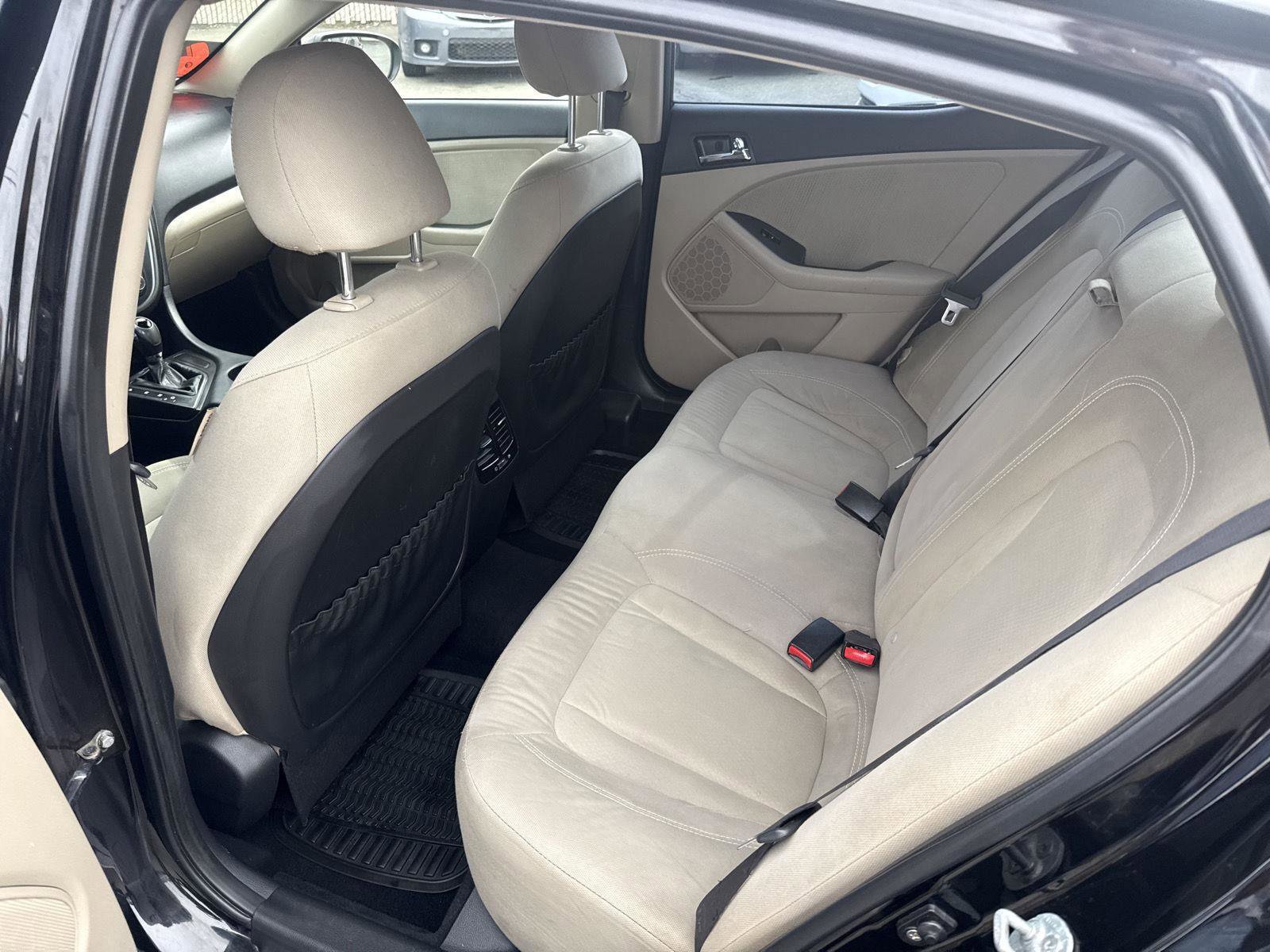 Used 2012 Kia Optima Hybrid w/ Hybrid Convenience Pkg image 14