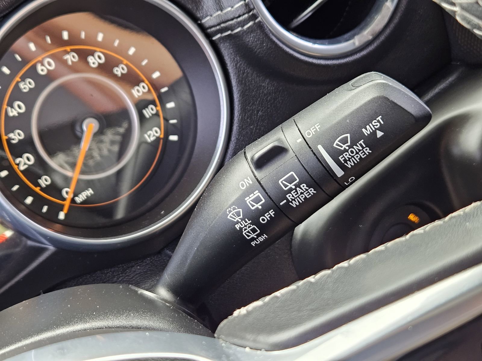 Used 2018 Jeep Wrangler Unlimited Sahara AWD/4WD image 29