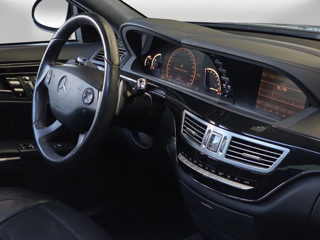 Used 2009 Mercedes-Benz S 63 AMG w/ AMG Performance Pkg image 19