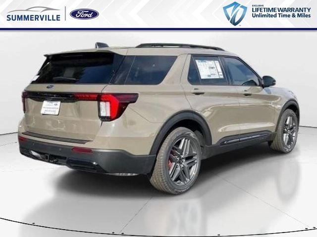 New 2026 Ford Explorer ST-Line w/ ST-Line Street Pack RWD image 3
