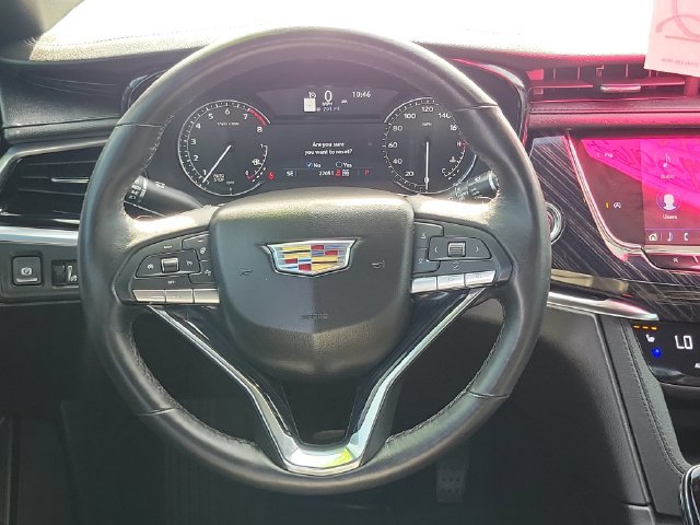 Used 2025 Cadillac XT6 Premium Luxury AWD/4WD image 34