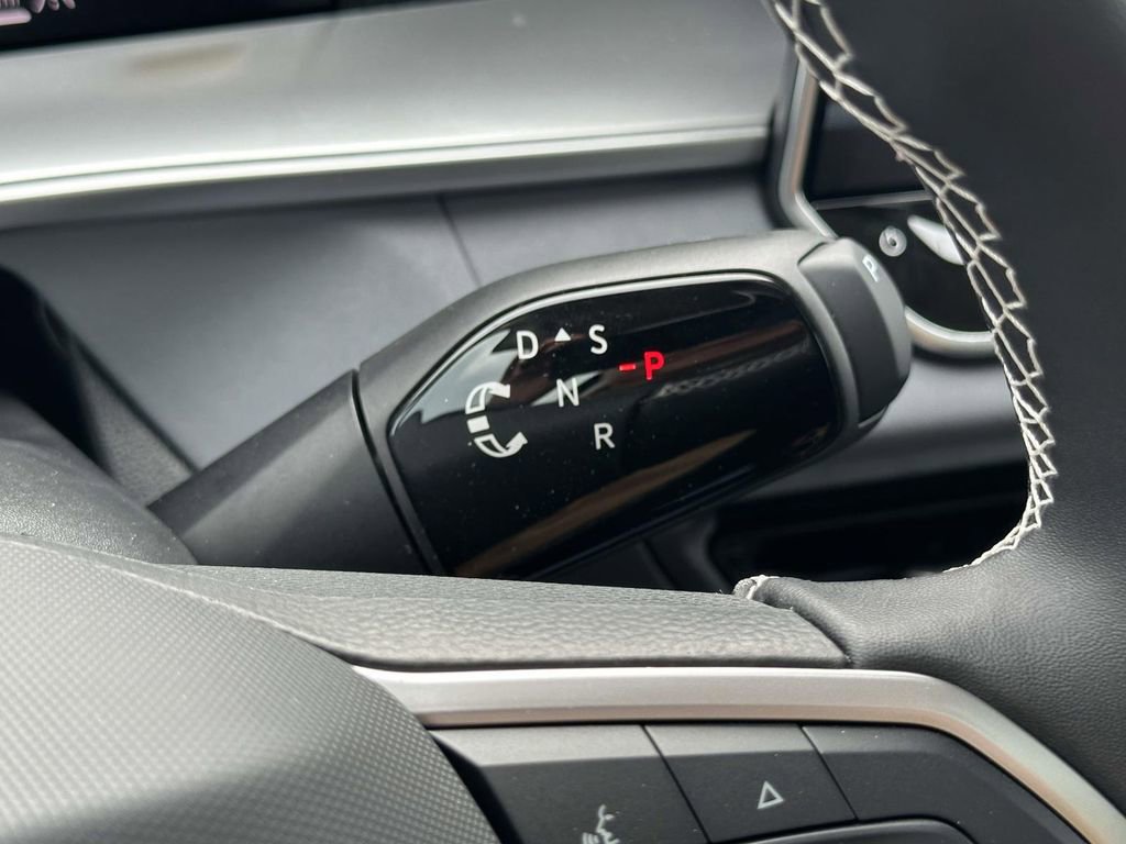 New 2026 Volkswagen Tiguan SE AWD/4WD image 19