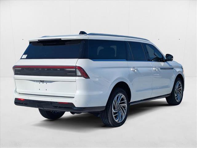 New 2025 Lincoln Navigator L Reserve image 2