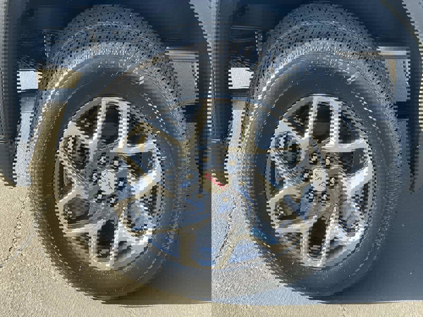 New 2026 GMC Sierra 1500 SLE w/ Preferred Package RWD image 30