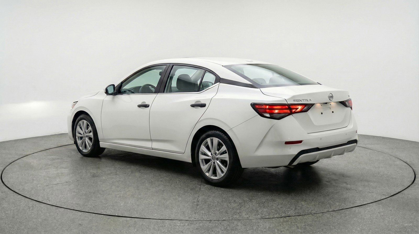 Used 2025 Nissan Sentra S FWD image 6