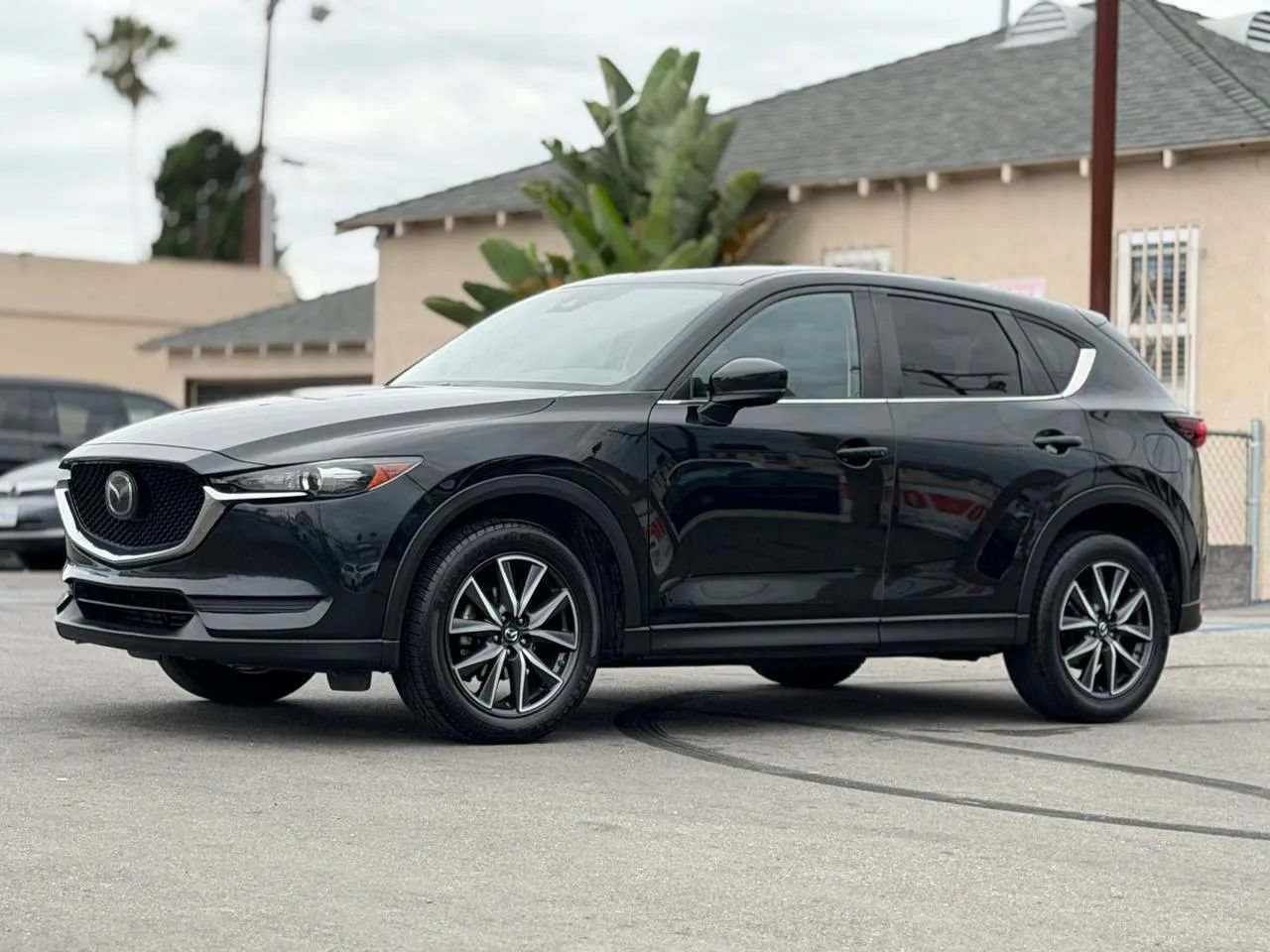 Used 2018 MAZDA CX-5 Touring w/ Preferred Equipment Package FWD image 7
