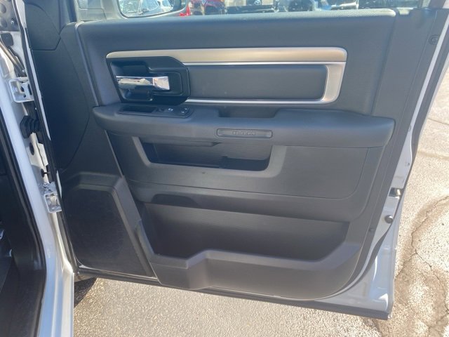 Used 2024 RAM 1500 Classic Warlock image 34