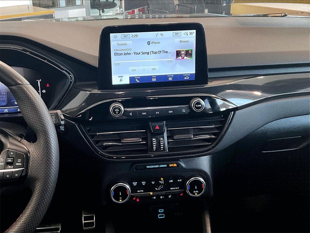 Used 2023 Ford Escape ST-Line image 18