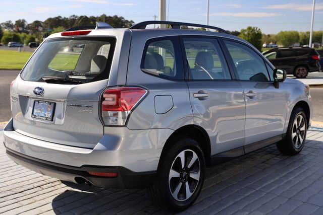 Used 2017 Subaru Forester 2.5i w/ Alloy Wheel Package image 5