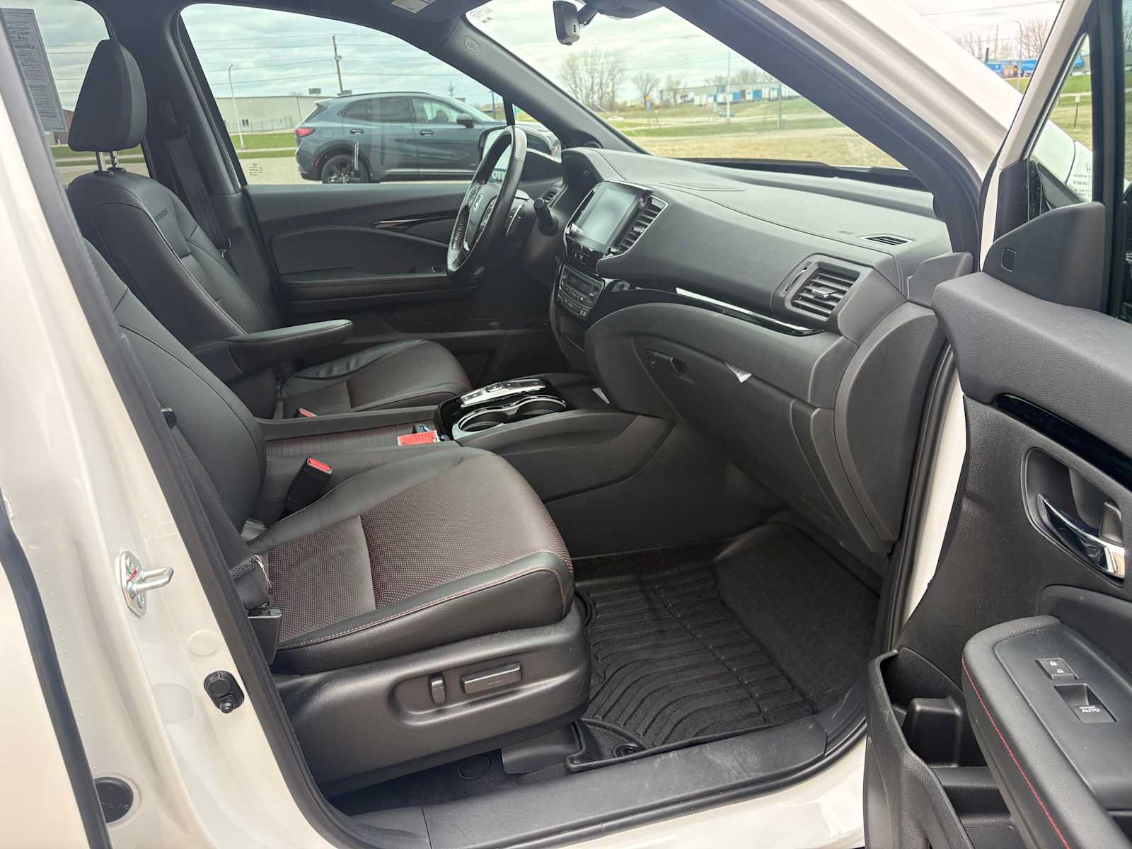 Used 2023 Honda Ridgeline Black Edition image 12