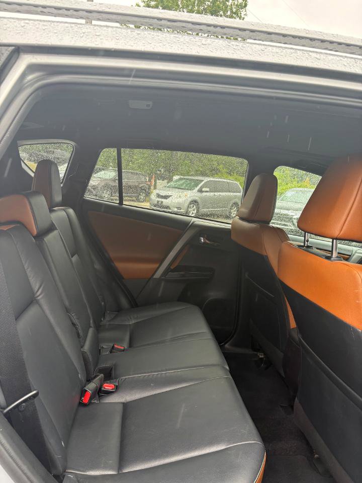 Used 2017 Toyota RAV4 SE FWD image 18