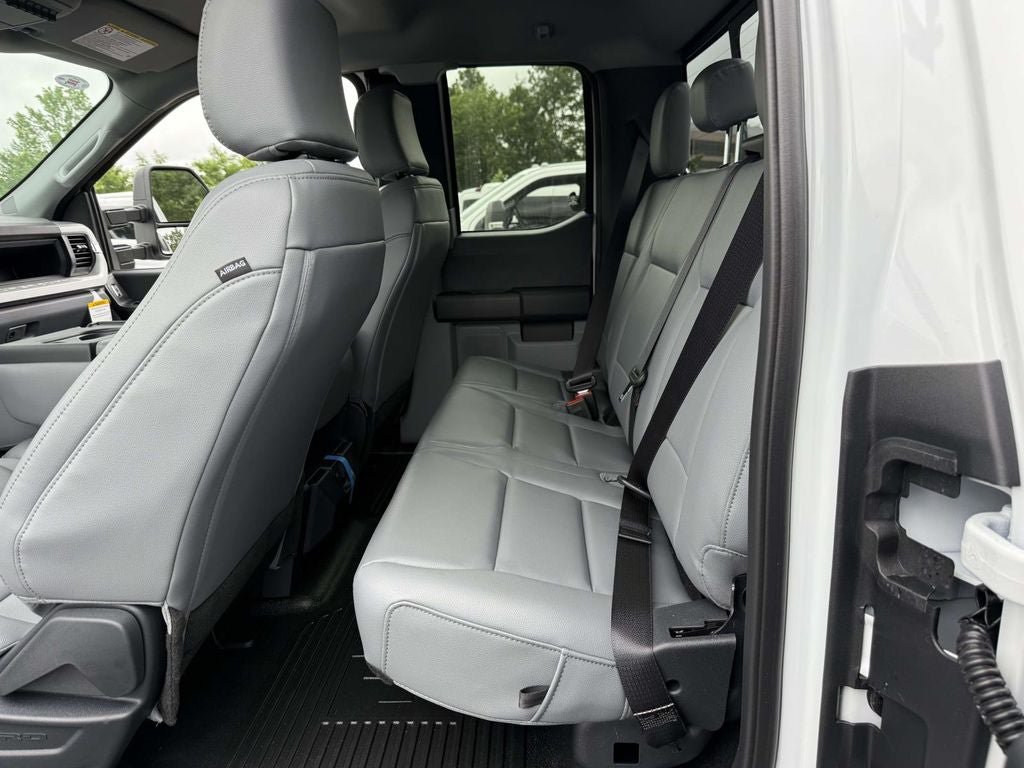 New 2026 Ford F350 XL w/ FX4 Off-Road Package AWD/4WD image 10
