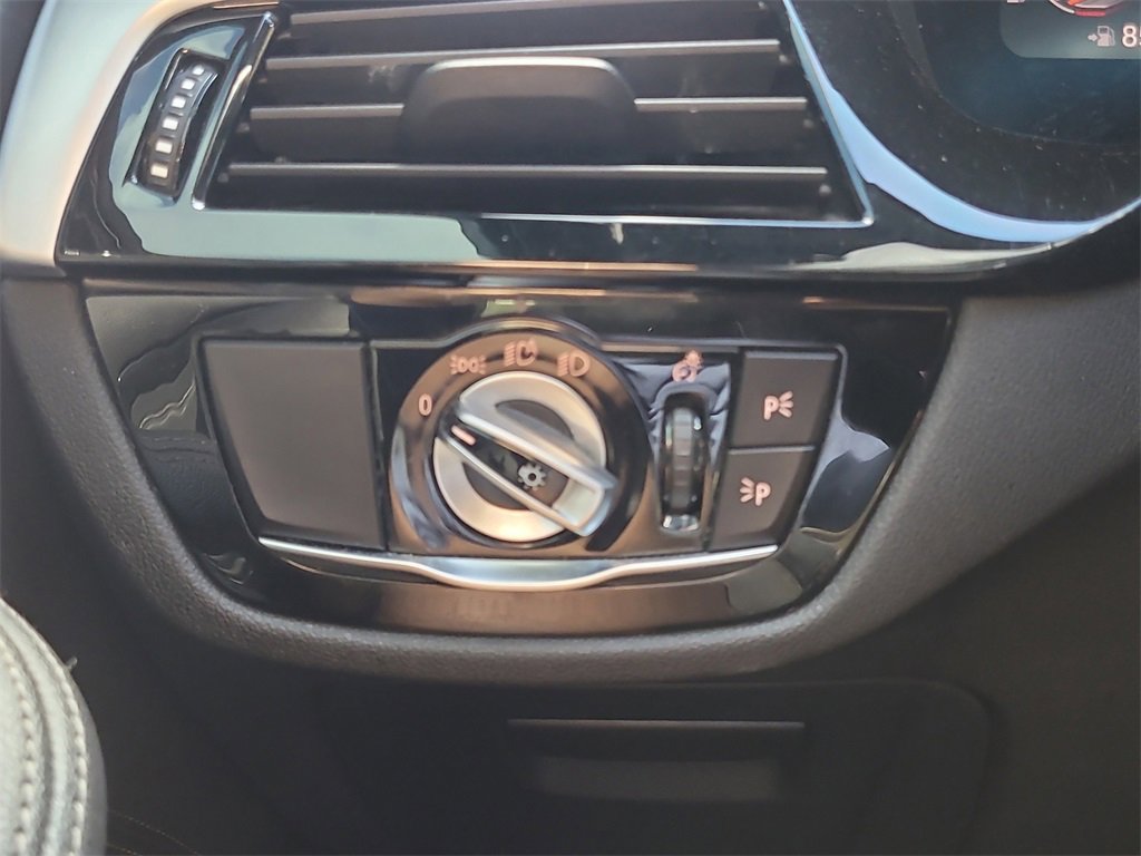 Used 2021 BMW 530i w/ M Sport Package image 27