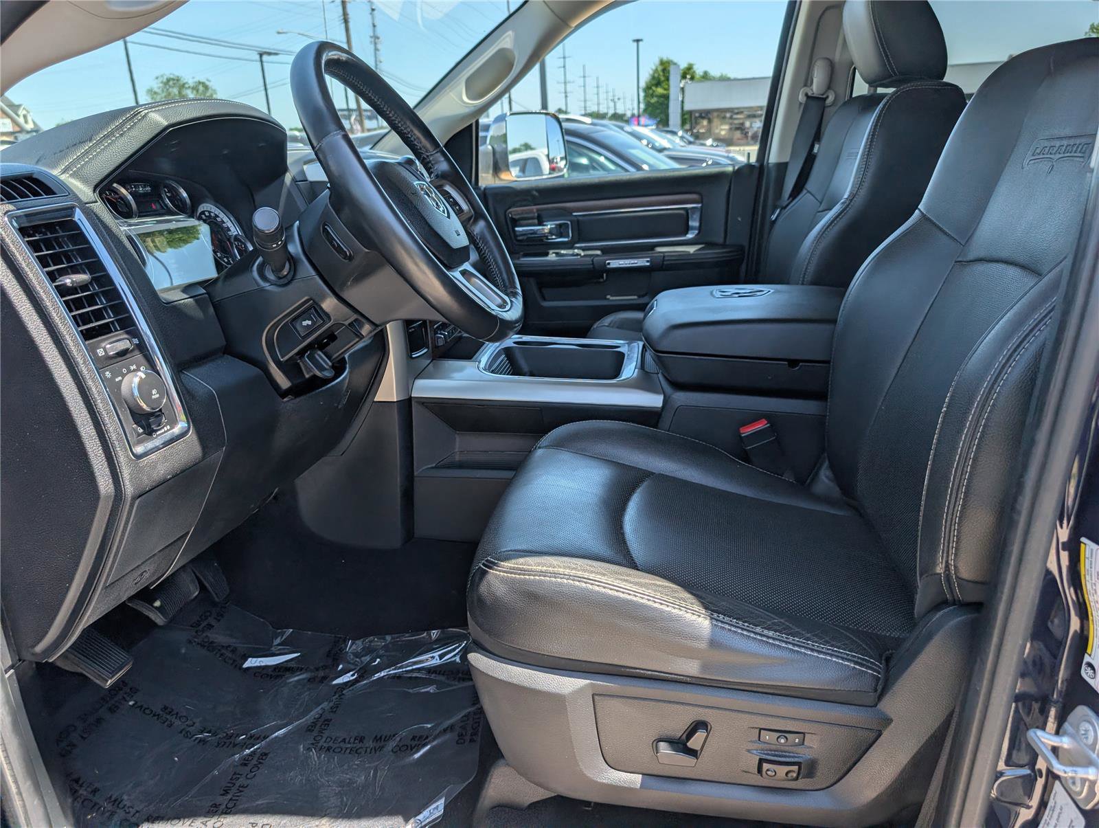 Used 2016 RAM 2500 Laramie AWD/4WD image 18