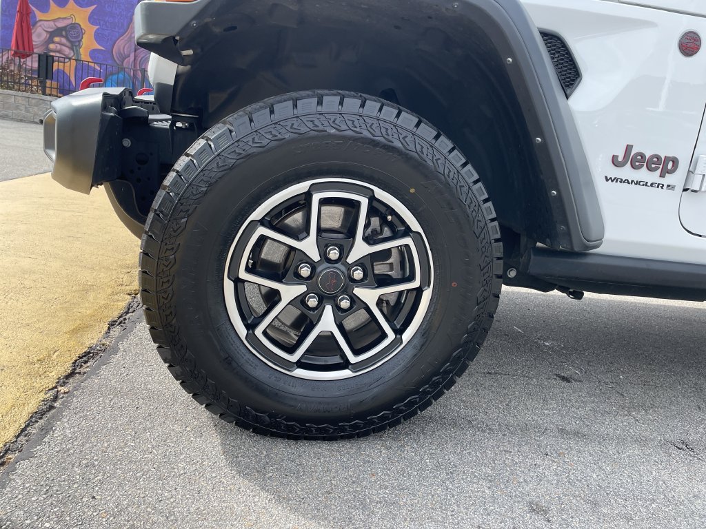 Certified 2024 Jeep Wrangler Unlimited Rubicon AWD/4WD image 9