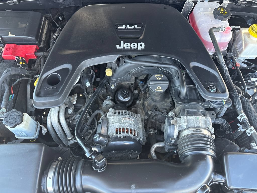 Used 2021 Jeep Gladiator Sport AWD/4WD image 3