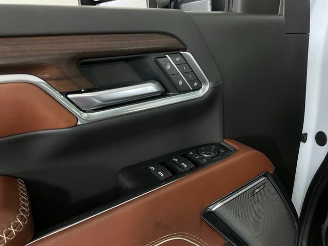 New 2026 GMC Sierra 2500 Denali Ultimate w/ LPO, Black Badging Package image 30
