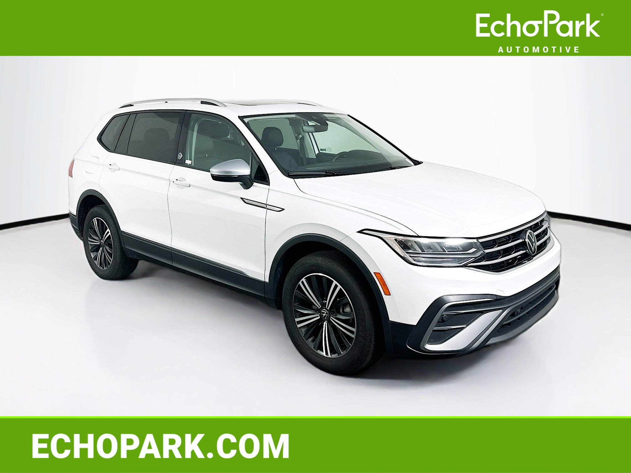 Used 2024 Volkswagen Tiguan Wolfsburg Edition image 1