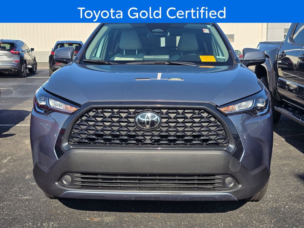 Used 2024 Toyota Corolla Cross LE AWD/4WD image 2