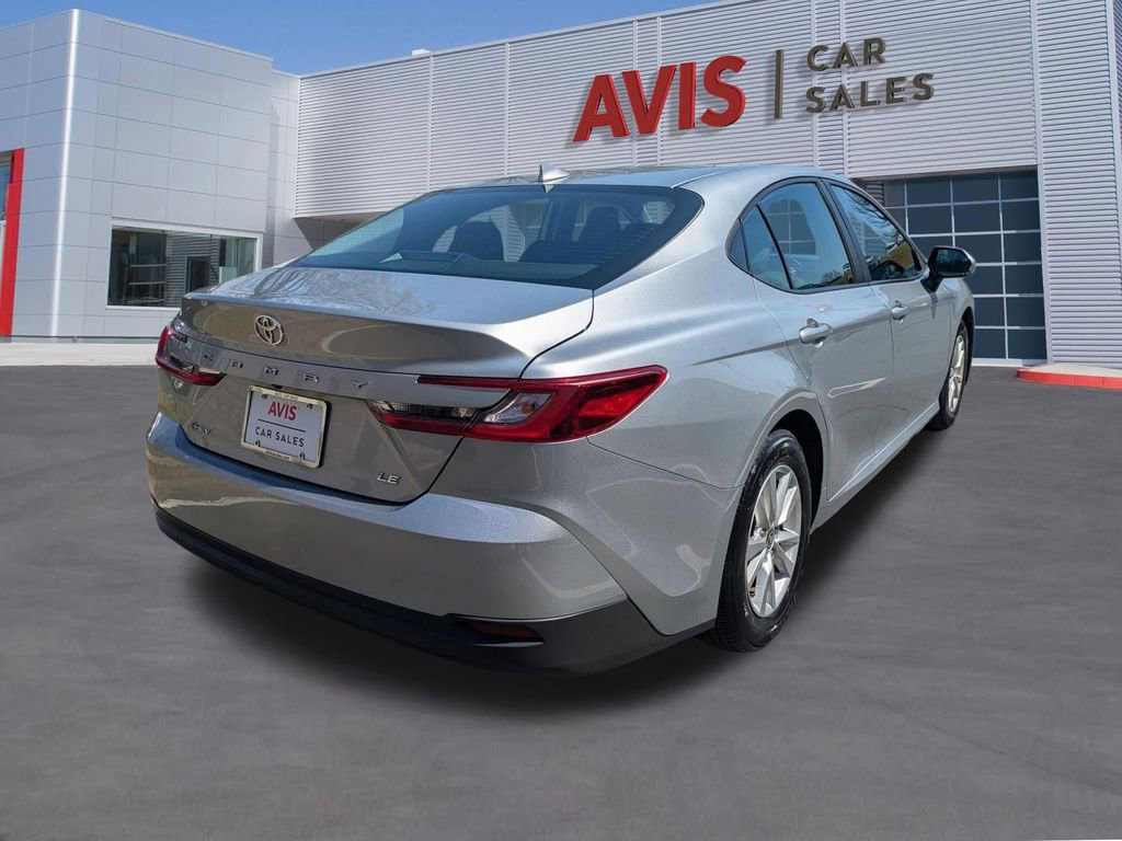 Used 2025 Toyota Camry LE image 6