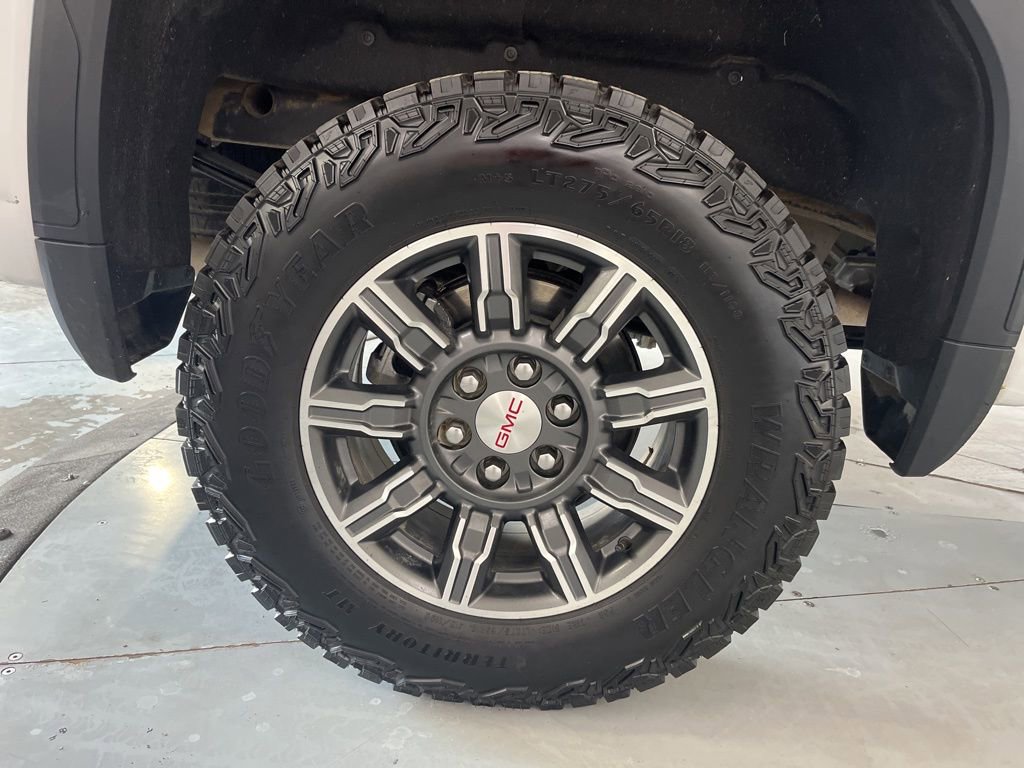 Used 2025 GMC Sierra 1500 AT4 image 15
