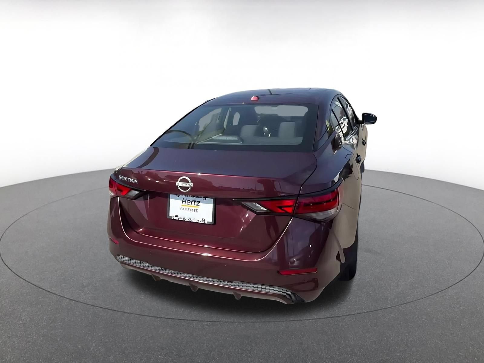 Used 2025 Nissan Sentra SV FWD image 14